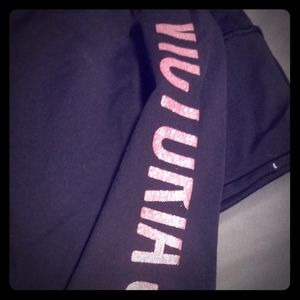 Victoria's Secret Workout Capri Leggings